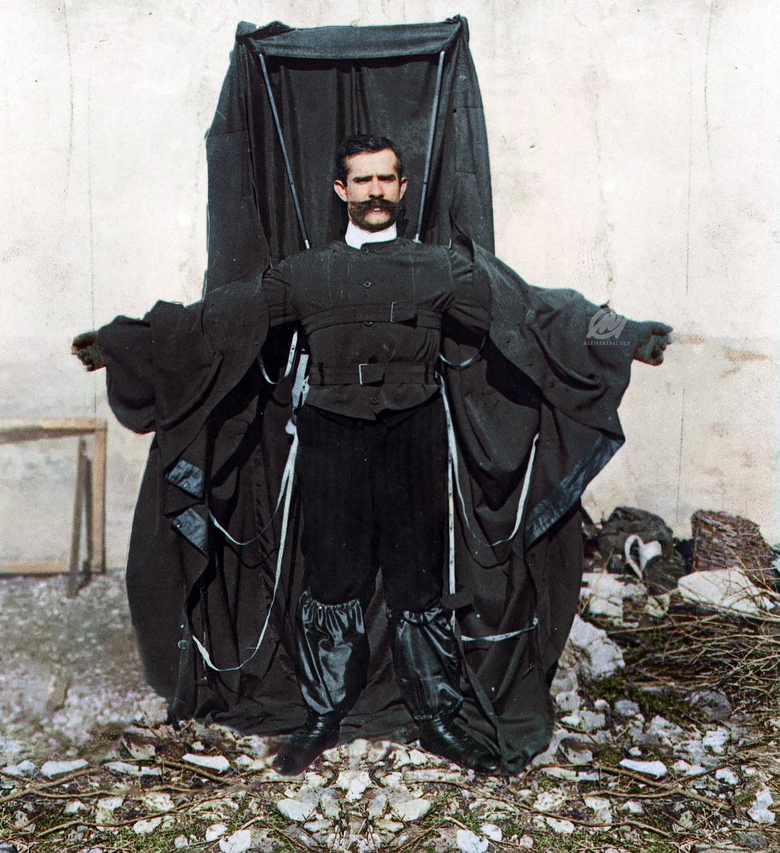 Deaths You’ll Go to Hell For Laughing At: Franz Reichelt’s Leap From the Eiffel Tower